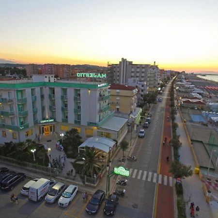 Hotel Majestic Senigallia Extérieur photo