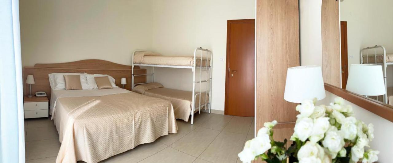 Hotel Majestic Senigallia Extérieur photo