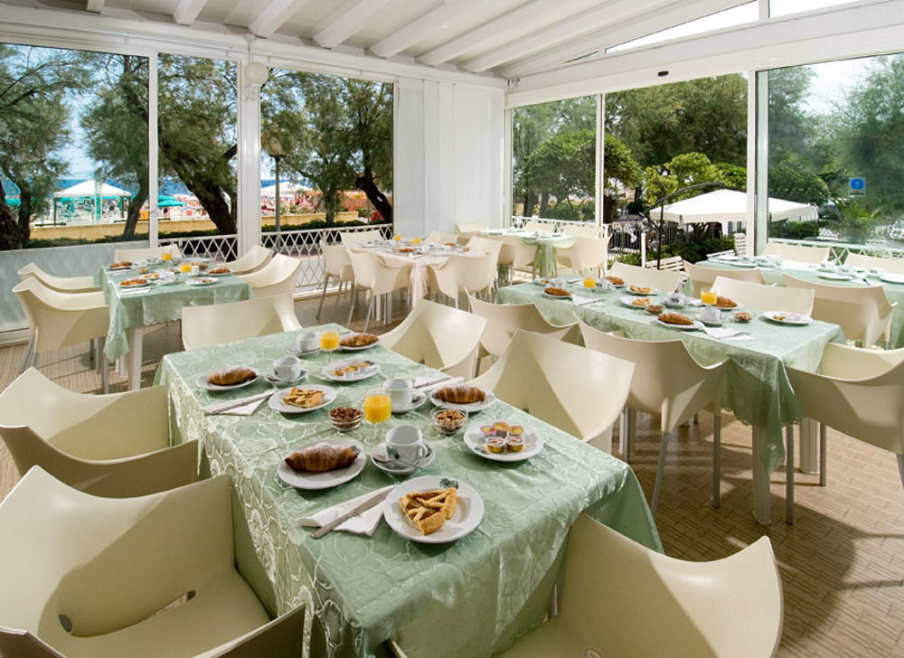 Hotel Majestic Senigallia Extérieur photo